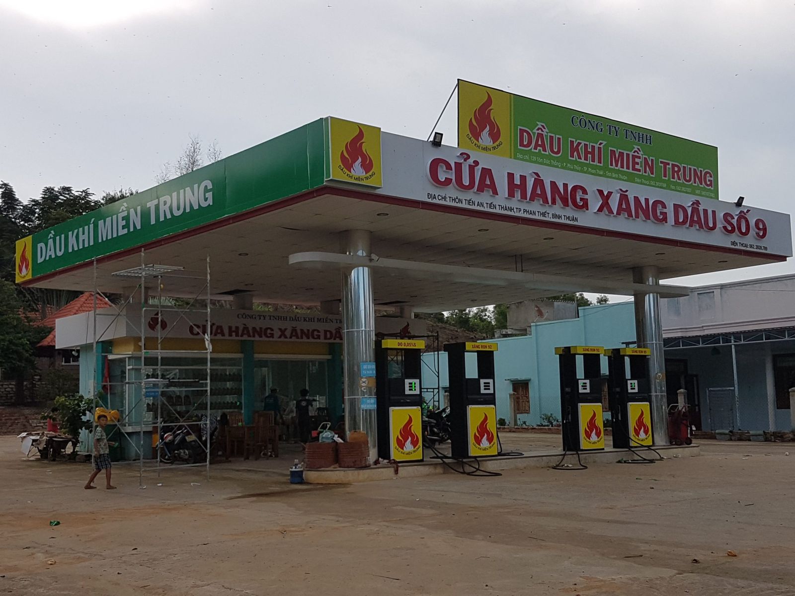 Công trình thi công bảng hiệu