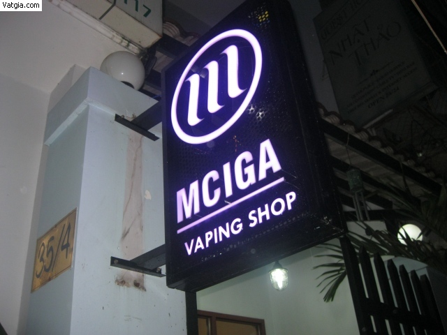 Hộp đèn quảng cáo